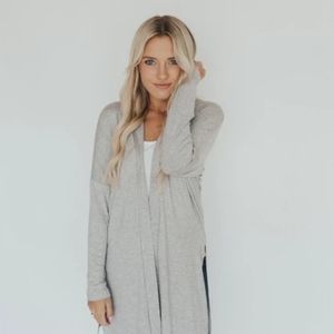 Carly Jean Los Angeles Light Grey Kimono